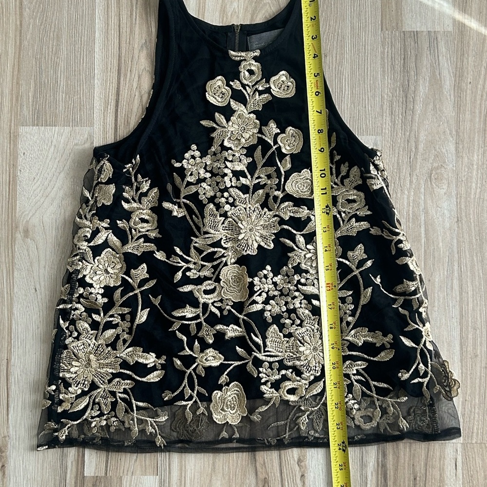 ANTHROPOLOGIE Sunday In Brooklyn Blouse XS | Black & Gold Sleeveless Floral Top - Picture 5 of 9
